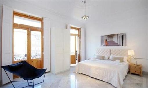 фото отеля Valencia Luxury Cirilo Amoros
