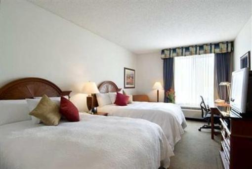 фото отеля Hilton Garden Inn Tulsa Airport