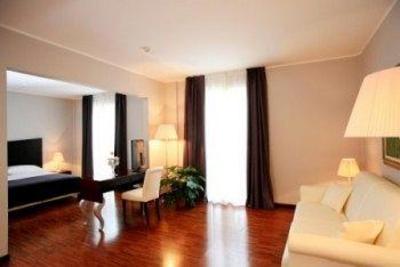 фото отеля Hotel Cavour Novara