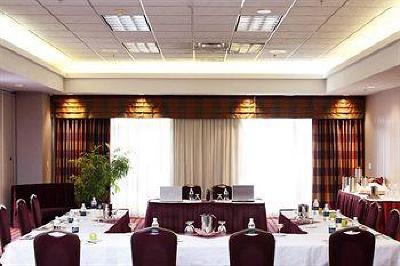 фото отеля Executive Plaza Coquitlam