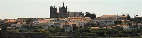 фото отеля Residencial Planalto Miranda do Douro