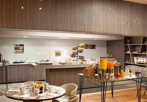 фото отеля Paris Charles de Gaulle Airport Marriott Hotel