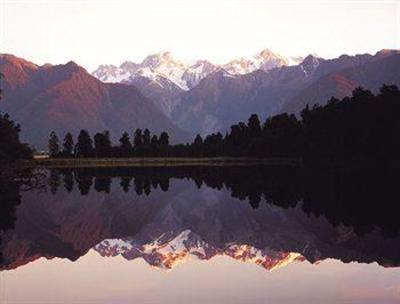 фото отеля Distinction Fox Glacier, Te Weheka Boutique Hotel