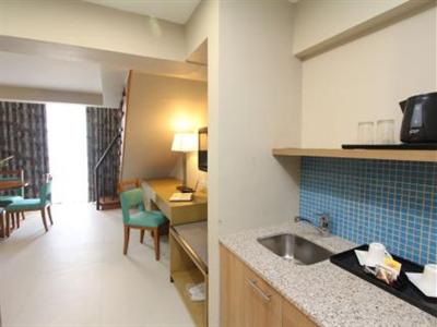 фото отеля Crown Regency Resort and Convention Center Boracay
