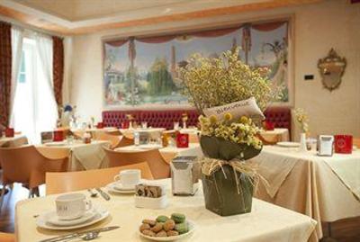 фото отеля Hotel Cervo Milan