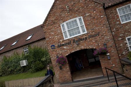 фото отеля BEST WESTERN Admiral Rodney Hotel