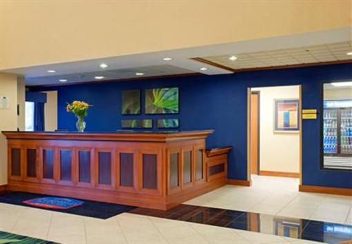 фото отеля Fairfield Inn & Suites by Marriott Coventry