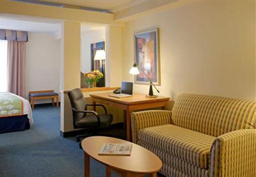фото отеля Fairfield Inn & Suites by Marriott Coventry