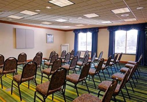 фото отеля Fairfield Inn & Suites by Marriott Coventry