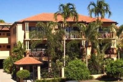 фото отеля Best Western Central Plaza Apartments Cairns