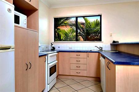 фото отеля Best Western Central Plaza Apartments Cairns