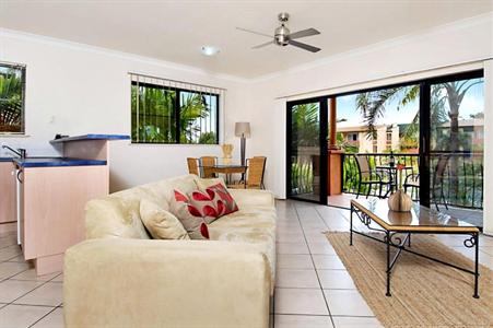 фото отеля Best Western Central Plaza Apartments Cairns