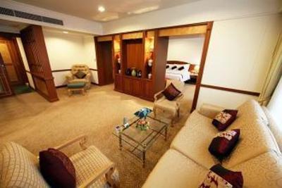 фото отеля Grand Diamond City Hotel & Casino