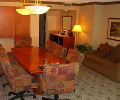 фото отеля Embassy Suites Hotel Portland-Airport