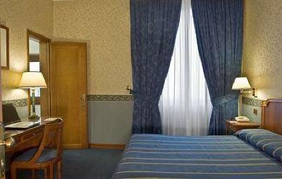 фото отеля Strozzi Palace Hotel