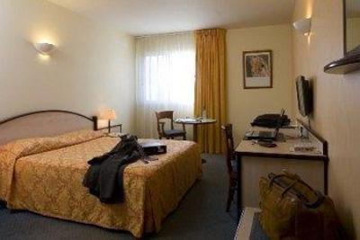 фото отеля Ariane Hotel Istres