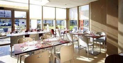 фото отеля Campanile Gennevilliers Barbanniers
