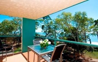 фото отеля Australis Shelly Bay Resort