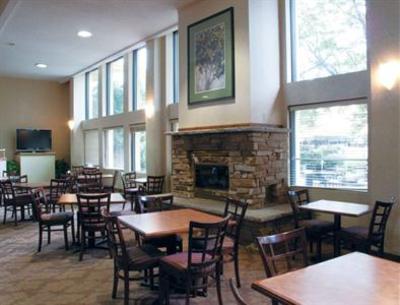 фото отеля La Quinta Inn & Suites Appleton/College Avenue
