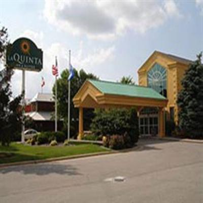фото отеля La Quinta Inn & Suites Appleton/College Avenue