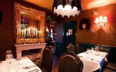 фото отеля Crazy Bear Beaconsfield