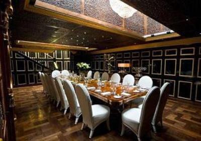 фото отеля Crazy Bear Beaconsfield