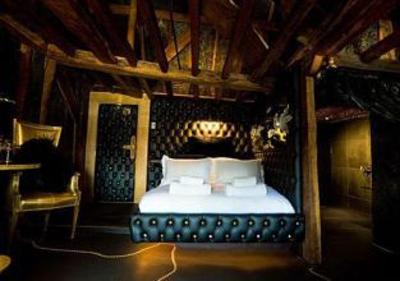 фото отеля Crazy Bear Beaconsfield
