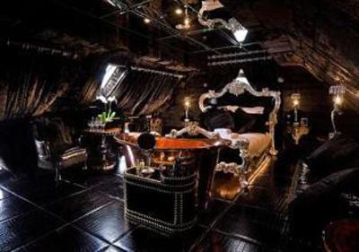 фото отеля Crazy Bear Beaconsfield