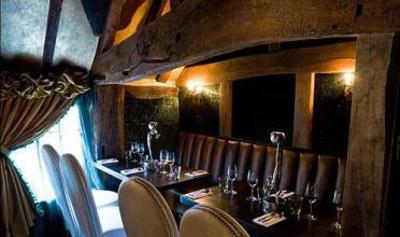фото отеля Crazy Bear Beaconsfield