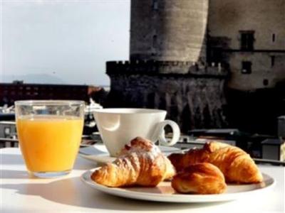фото отеля Mercure Napoli Angioino Centro