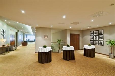 фото отеля Holiday Inn Moscow - Lesnaya