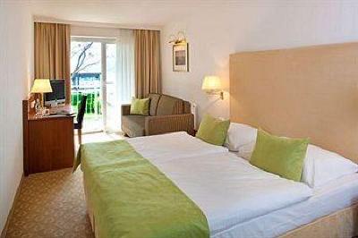 фото отеля Seehotel Dr. Jilly