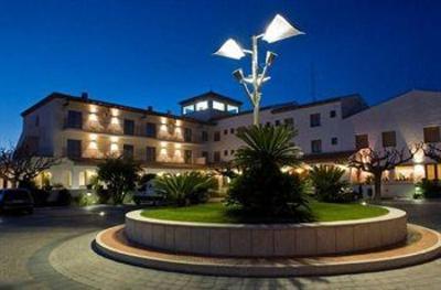 фото отеля Bon Retorn Hotel Figueres