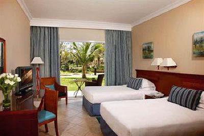 фото отеля Fujairah Rotana Resort & Spa - Al Aqah Beach