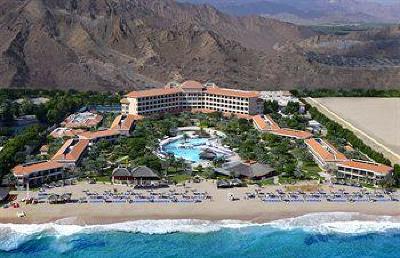 фото отеля Fujairah Rotana Resort & Spa - Al Aqah Beach