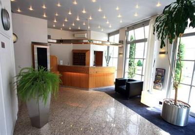 фото отеля Alfa Hotel Karlsruhe