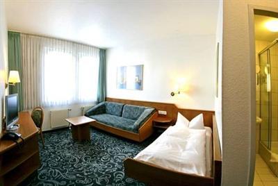 фото отеля Alfa Hotel Karlsruhe