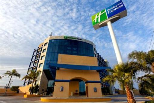 фото отеля Holiday Inn Express Nuevo Laredo