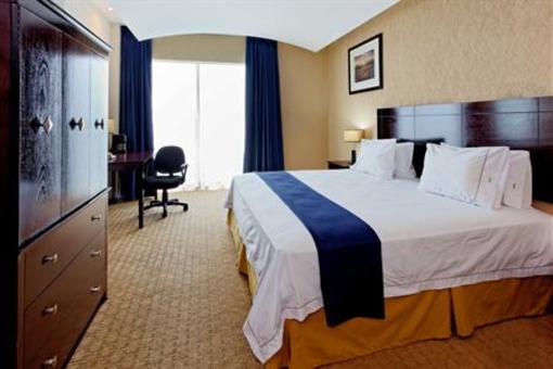 фото отеля Holiday Inn Express Nuevo Laredo