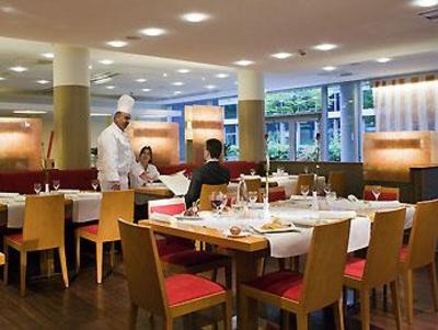 фото отеля Novotel Dusseldorf City West