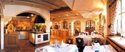 фото отеля Adler Hotel Villabassa