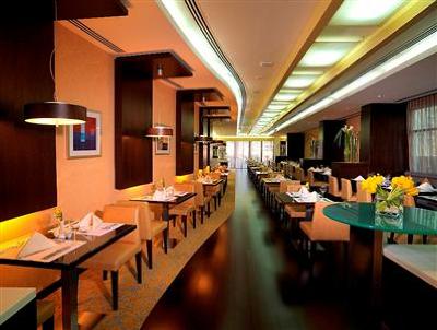 фото отеля TIME Oak Hotel & Suites