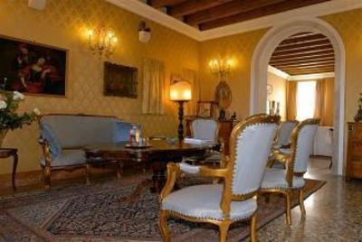 фото отеля Ca' del Borgo