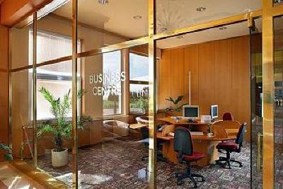 фото отеля Top Hotel Prague & Congress Center