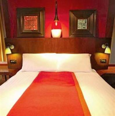 фото отеля Village Hotel Sandling Maidstone