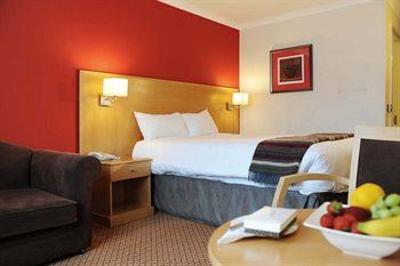 фото отеля Village Hotel Sandling Maidstone