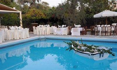 фото отеля Paxos Club Apartments