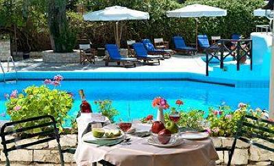 фото отеля Paxos Club Apartments