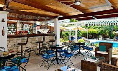 фото отеля Paxos Club Apartments