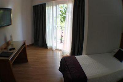 фото отеля BEST WESTERN Hotel Trafalgar